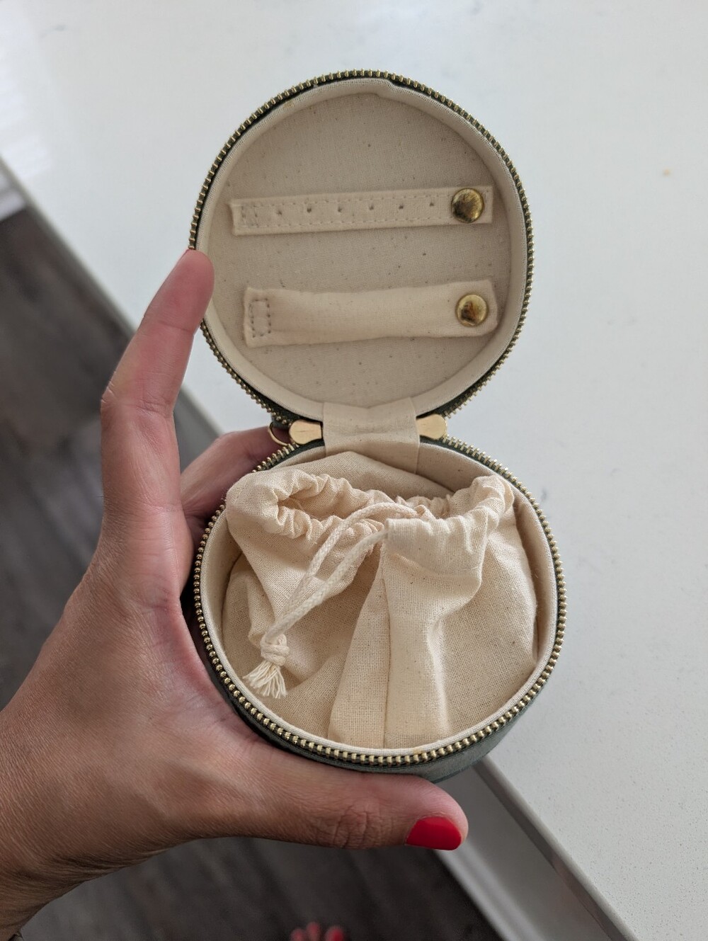 Sezane Jewelry Case - Picture 2 of 5